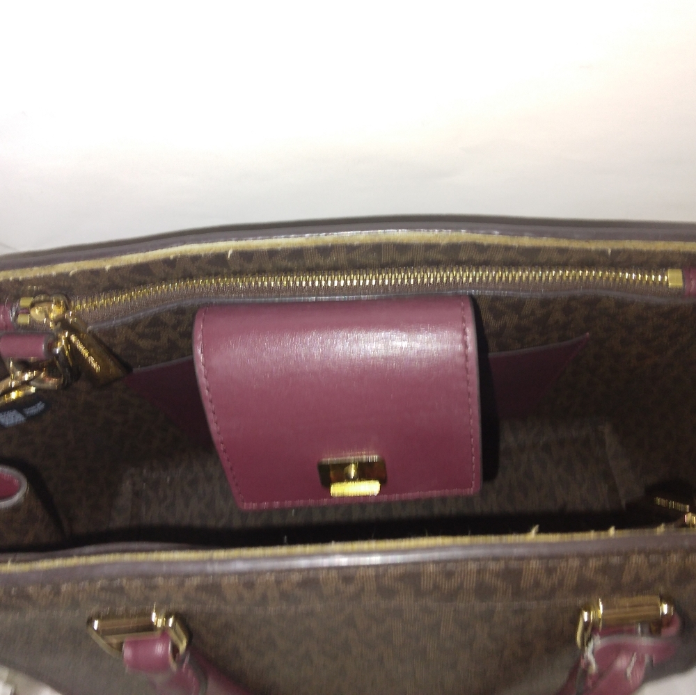 Michael Kors monogram satchel bag - Picture 7 of 16